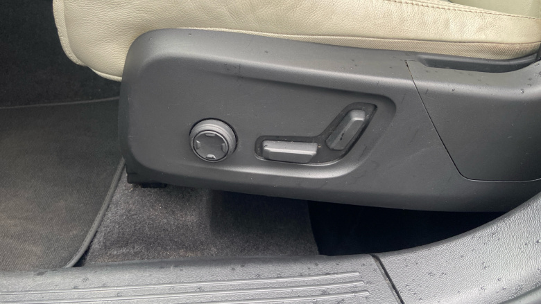 Volvo Xc40 1.5 T5 Recharge PHEV Inscription Pro 5dr Auto Estate